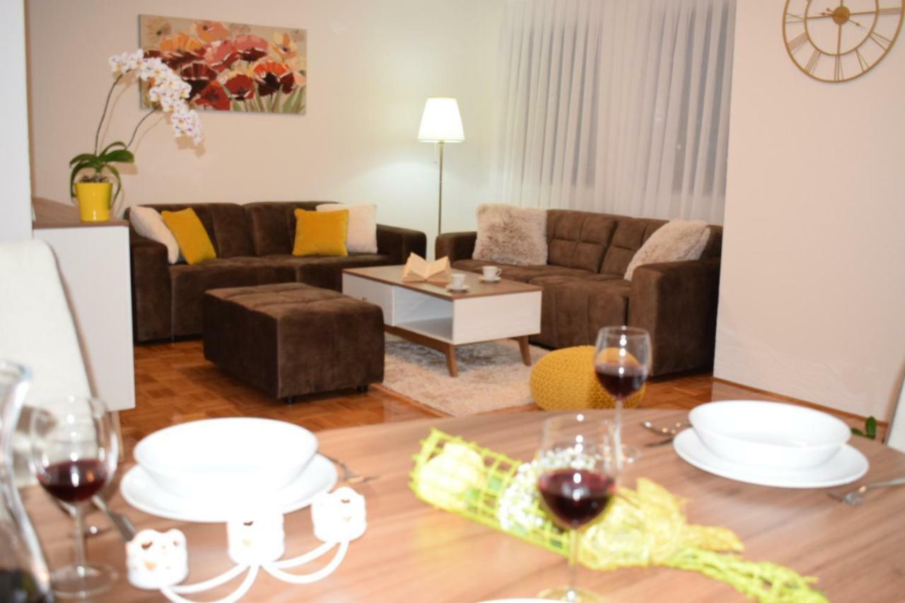 Apartment Golden Fields Smoljanac Bagian luar foto