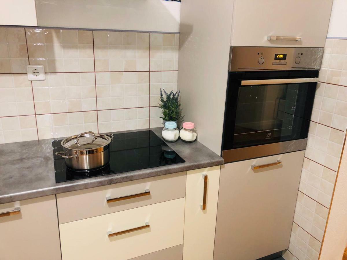 Apartment Golden Fields Smoljanac Bagian luar foto