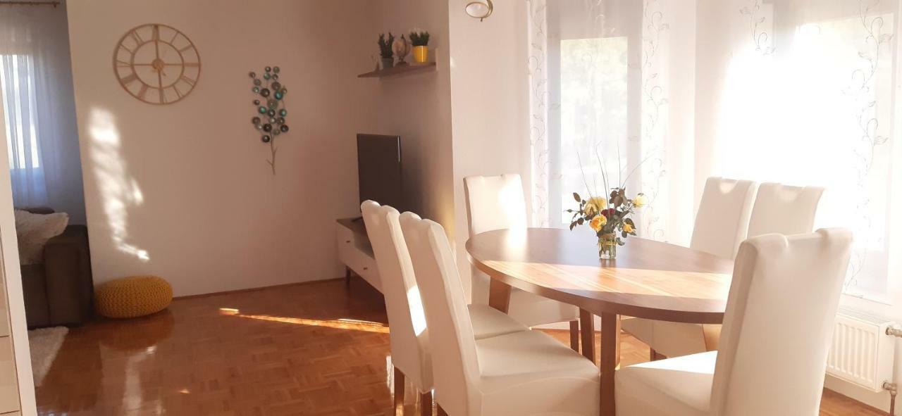 Apartment Golden Fields Smoljanac Bagian luar foto