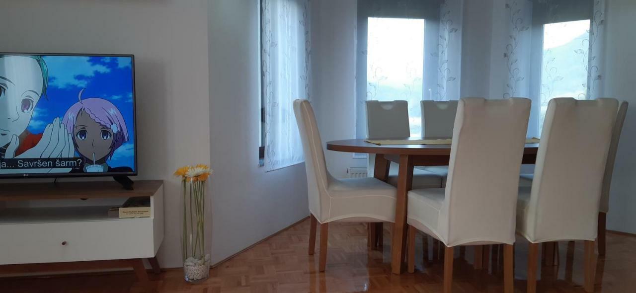 Apartment Golden Fields Smoljanac Bagian luar foto